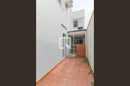 Casa para alugar com 180m², 3 quartos e 2 vagas Casa para alugar com 180m², 3 quartos e 2 vagasQuintal