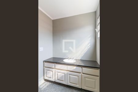Casa para alugar com 180m², 3 quartos e 2 vagas Casa para alugar com 180m², 3 quartos e 2 vagasBanheiro