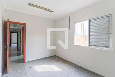 Casa para alugar com 180m², 3 quartos e 2 vagas Casa para alugar com 180m², 3 quartos e 2 vagasQuarto 2