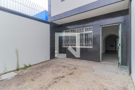 Casa para alugar com 180m², 3 quartos e 2 vagas Casa para alugar com 180m², 3 quartos e 2 vagasGaragem