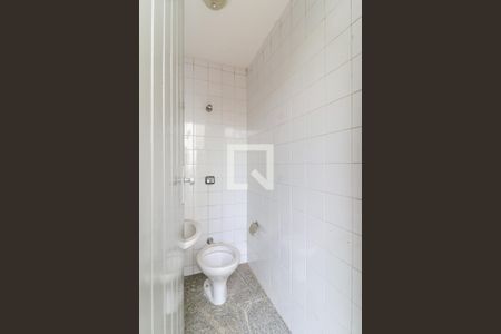 Casa para alugar com 180m², 3 quartos e 2 vagas Casa para alugar com 180m², 3 quartos e 2 vagasBanheiro de Serviço
