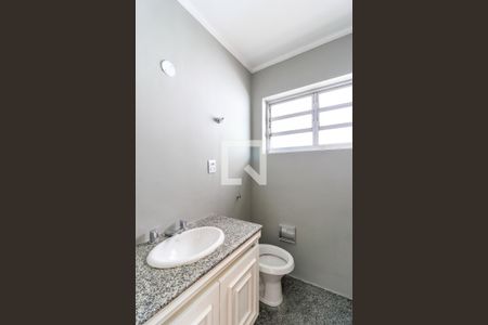 Casa para alugar com 180m², 3 quartos e 2 vagas Casa para alugar com 180m², 3 quartos e 2 vagasLavabo