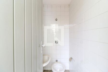Casa para alugar com 180m², 3 quartos e 2 vagas Casa para alugar com 180m², 3 quartos e 2 vagasBanheiro de Serviço