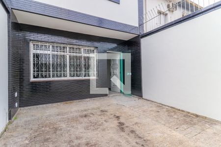 Casa para alugar com 180m², 3 quartos e 2 vagas Casa para alugar com 180m², 3 quartos e 2 vagasGaragem