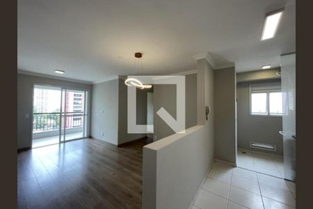 Foto 02 de apartamento à venda com 3 quartos, 70m² em Vila Suzana, São Paulo