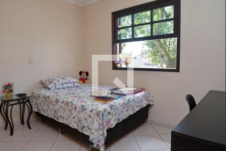 Quarto 2 de casa para alugar com 3 quartos, 180m² em Vila Alto de Santo André, Santo André