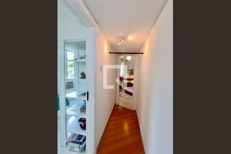 Corredor de apartamento para alugar com 2 quartos, 80m² em Jardim Botânico, Rio de Janeiro