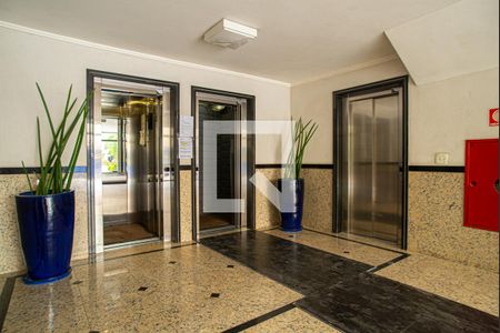 Apartamento para alugar com 42m², 1 quarto e sem vagaÁrea comum - Hall Social/Elevadores