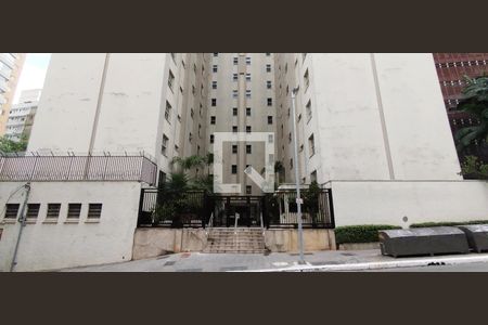 Apartamento para alugar com 42m², 1 quarto e sem vagaFachada