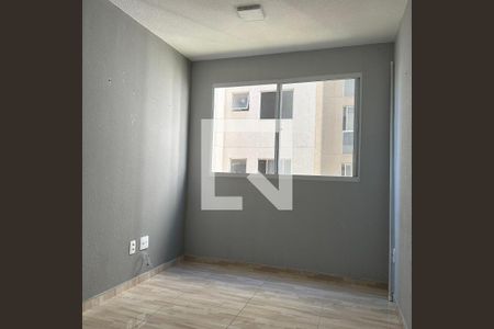 Sala de apartamento para alugar com 2 quartos, 41m² em Jardim do Lago, Osasco
