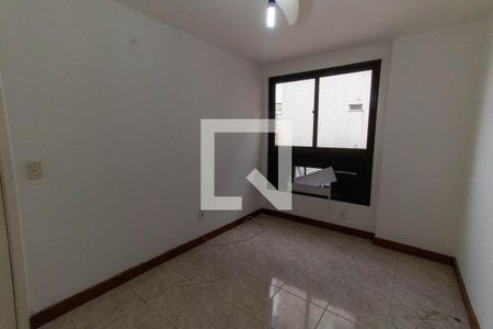 Quarto de apartamento à venda com 3 quartos, 160m² em Icaraí, Niterói