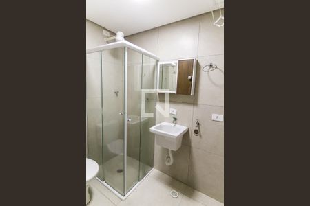 Banheiro de kitnet/studio para alugar com 1 quarto, 19m² em Mooca, São Paulo