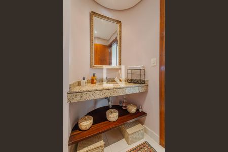 Casa à venda com 400m², 5 quartos e 4 vagasLavabo