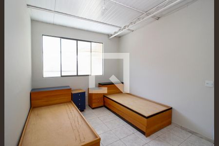 Quarto 2 de casa para alugar com 2 quartos, 150m² em Sagrada Família, Belo Horizonte