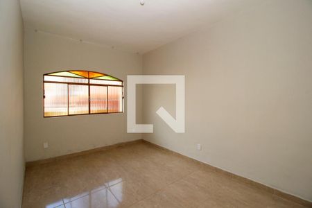 Quarto 1 de casa para alugar com 2 quartos, 150m² em Sagrada Família, Belo Horizonte