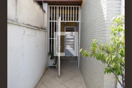 Casa à venda com 108m², 3 quartos e 4 vagasCorredor Entrada