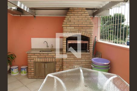 Casa à venda com 108m², 3 quartos e 4 vagasQuintal - Churrasqueira