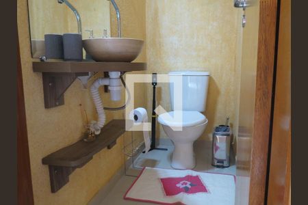 Casa à venda com 108m², 3 quartos e 4 vagasLavabo