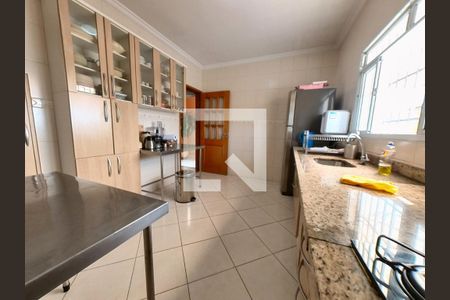 Casa à venda com 108m², 3 quartos e 4 vagasCozinha