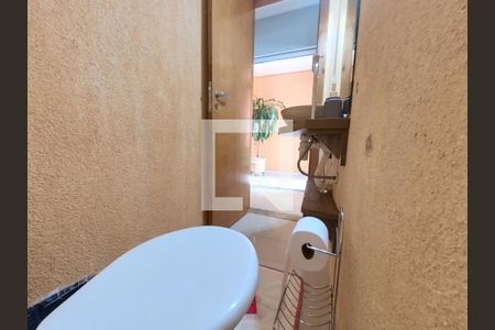 Casa à venda com 108m², 3 quartos e 4 vagasLavabo