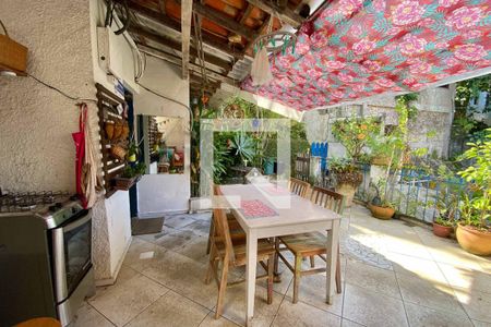 Casa à venda com 350m², 7 quartos e 1 vagaLoft - Área externa