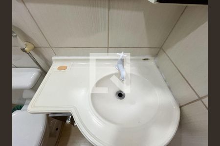 Casa à venda com 175m², 4 quartos e 2 vagasBanheiro da Suíte 2