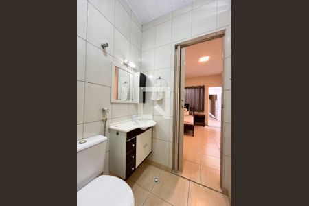 Casa à venda com 175m², 4 quartos e 2 vagasBanheiro da Suíte 2