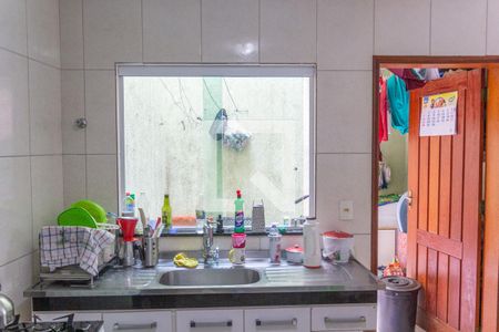 Casa à venda com 99m², 3 quartos e 3 vagasCozinha