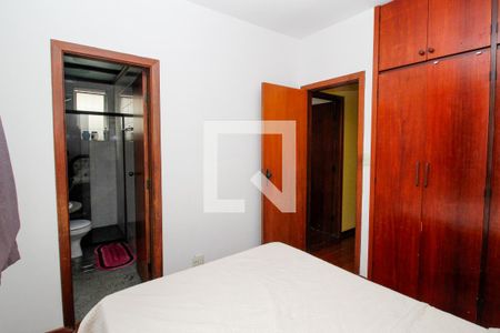 Apartamento à venda com 94m², 4 quartos e 2 vagasQuarto 4