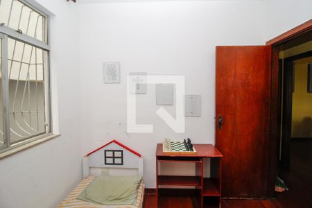 Apartamento à venda com 94m², 4 quartos e 2 vagasQuarto 2