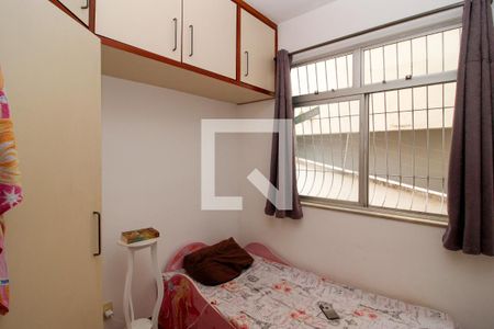 Apartamento à venda com 94m², 4 quartos e 2 vagasQuarto 3