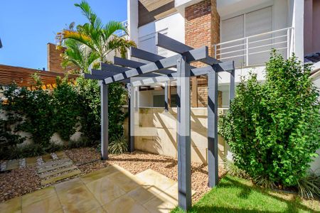 Casa de condomínio à venda com 150m², 2 quartos e 2 vagasQuintal