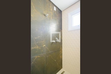 Casa de condomínio à venda com 150m², 2 quartos e 2 vagasBanheiro