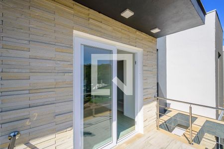 Casa de condomínio à venda com 150m², 2 quartos e 2 vagasSacada