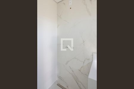 Casa de condomínio à venda com 150m², 2 quartos e 2 vagasBanheiro da Suíte