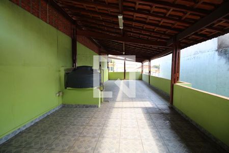 Casa à venda com 126m², 2 quartos e 2 vagasCobertura