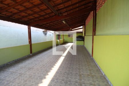 Casa à venda com 126m², 2 quartos e 2 vagasCobertura