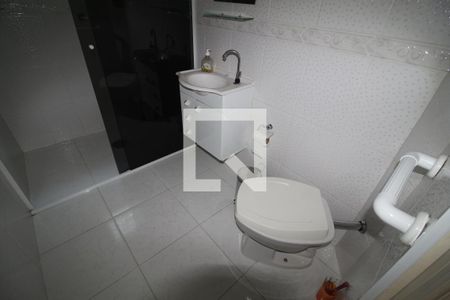 Casa à venda com 126m², 2 quartos e 2 vagasBanheiro