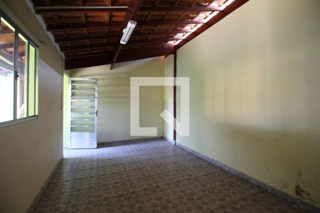 Casa à venda com 126m², 2 quartos e 2 vagasQuarto de Serviço