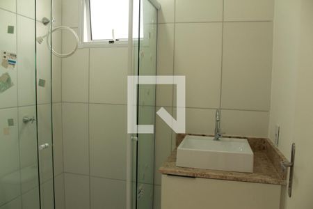 Banheiro de apartamento à venda com 2 quartos, 34m² em Barra Funda, São Paulo