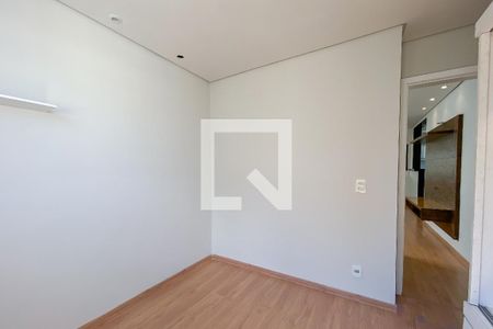Quarto 2 de apartamento para alugar com 3 quartos, 63m² em Camargos, Belo Horizonte