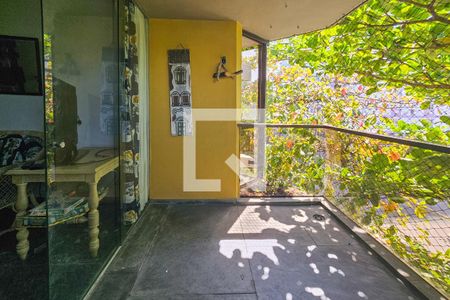 Varanda  de apartamento para alugar com 4 quartos, 120m² em Jardim Vitória, Guarujá