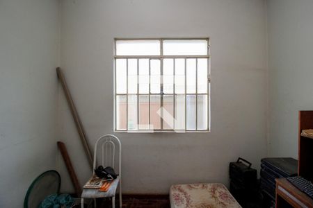 Quarto  de casa à venda com 2 quartos, 1480m² em Sagrada Família, Belo Horizonte