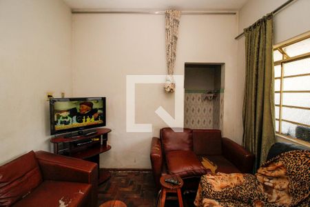 Sala  de casa à venda com 2 quartos, 1480m² em Sagrada Família, Belo Horizonte