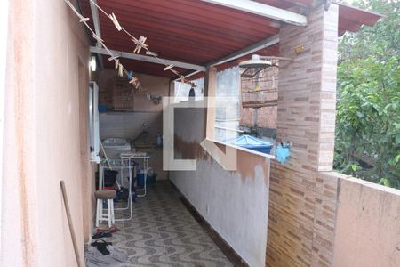 Casa para alugar com 100m², 2 quartos e sem vagaÁrea de serviço 
