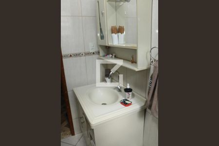 Casa para alugar com 100m², 2 quartos e sem vagaBanheiro social 