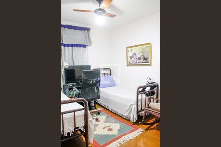 Apartamento à venda com 200m², 4 quartos e 2 vagasQuarto 2