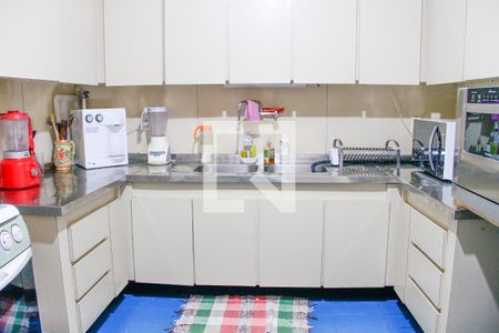 Apartamento à venda com 200m², 4 quartos e 2 vagasCozinha