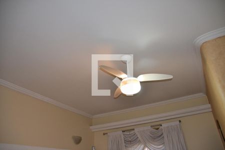 Casa à venda com 230m², 3 quartos e 3 vagas Casa à venda com 230m², 3 quartos e 3 vagasSuíte