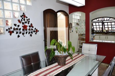 Casa à venda com 230m², 3 quartos e 3 vagas Casa à venda com 230m², 3 quartos e 3 vagasSala de Jantar